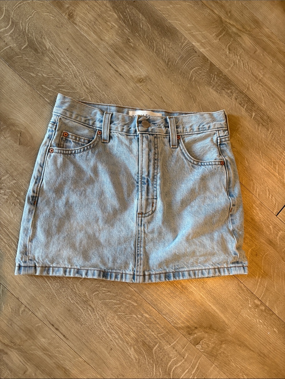 Denim Forum “The 90’s Ricci” Mini Skirt Size 23 Waist Measures 27